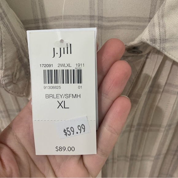 NWT J. Jill Neutral Plaid Pintuck Peplum Bottom Button Down Viscose Shirt Sz XL - Picture 6 of 12